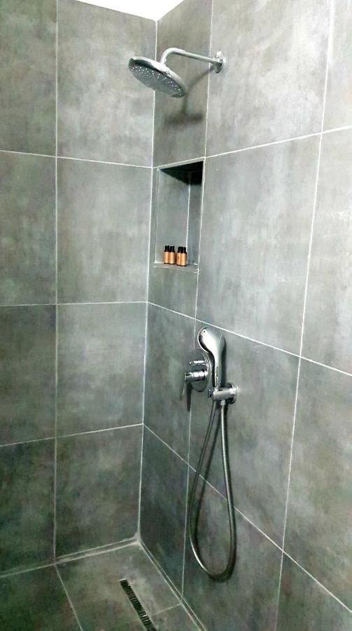 Bindi Apartment Himare Ngoại thất bức ảnh